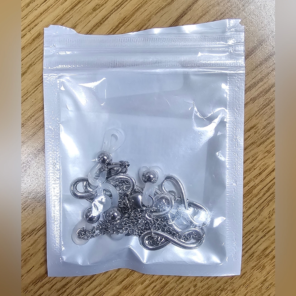 Silver Glasses Chain Infinity Design - Picture 4 of 4